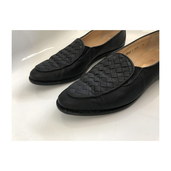 Bottega Veneta Woven Leather Loafers in Size 8 - Picture 2 of 8